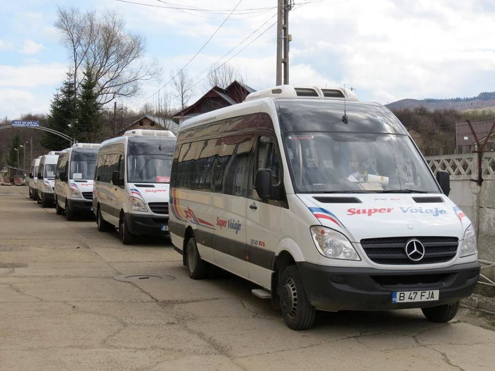 Daunele vor fi achitate de societatea la care era asigurată societatea de transport FOTO: Super Voiaje