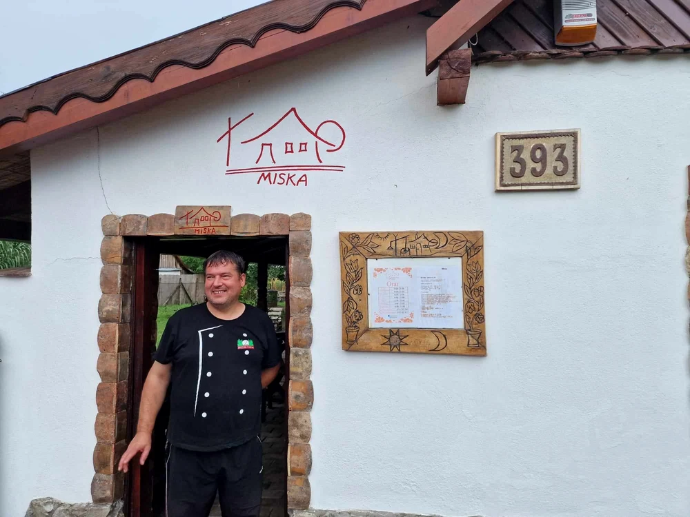 Restaurantul este amenajat într-o casă bătrânească 