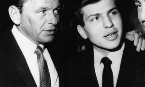 Frank Sinatra Junior a dus mai departe numele făcut celebru de tatăl său jpeg