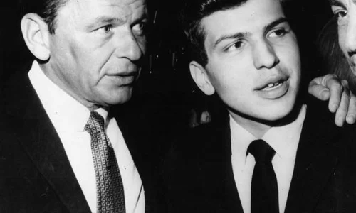 Frank Sinatra Junior a dus mai departe numele făcut celebru de tatăl său jpeg