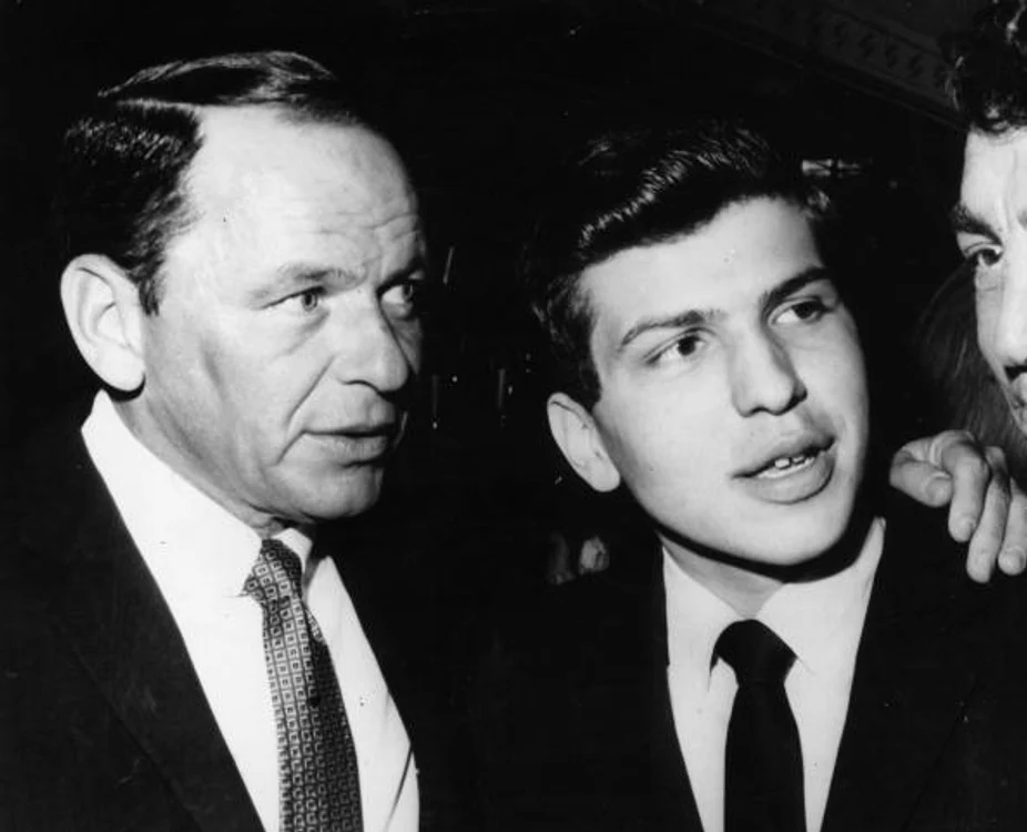 Frank Sinatra Junior a dus mai departe numele făcut celebru de tatăl său
