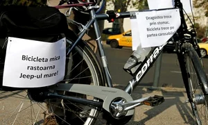 Bicicleta mică răstoarnă jeepul mare jpeg
