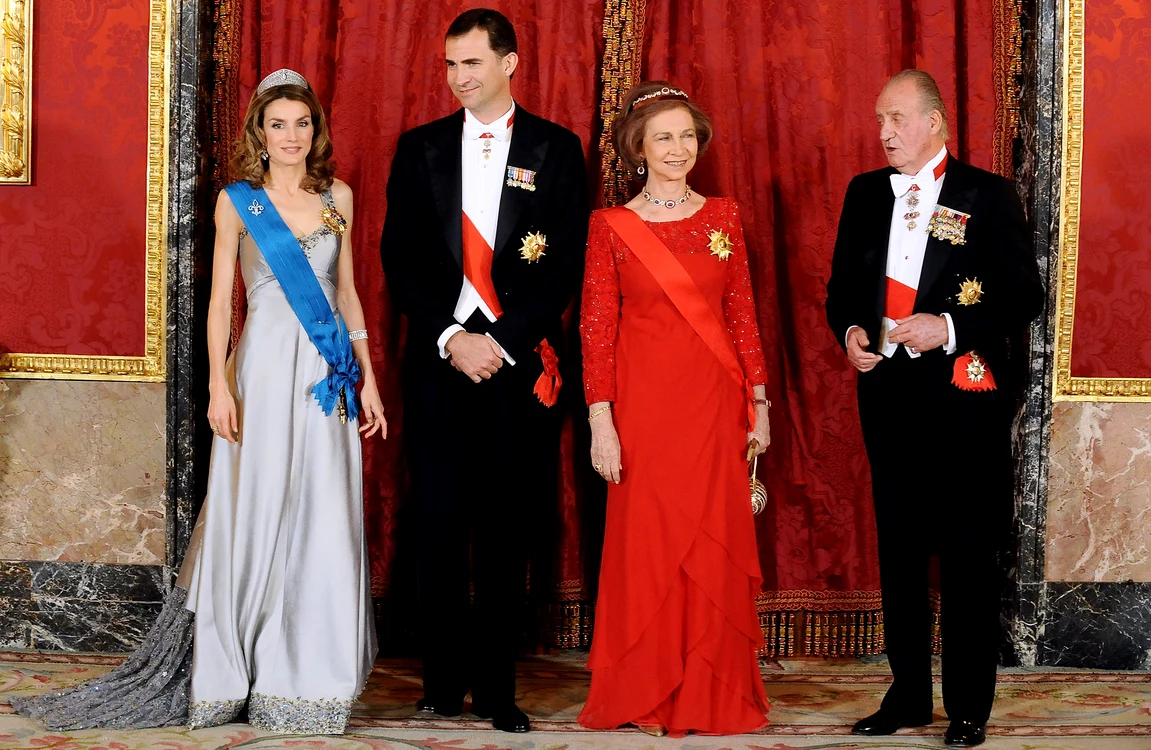 Fotul rege Juan Carlos, Sofia, Regele Felipe și Letizia GettyImages 86250937 jpg