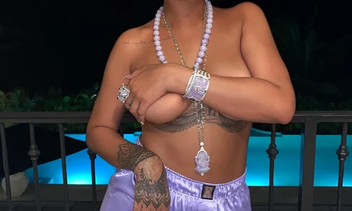 rihanna topless jpeg