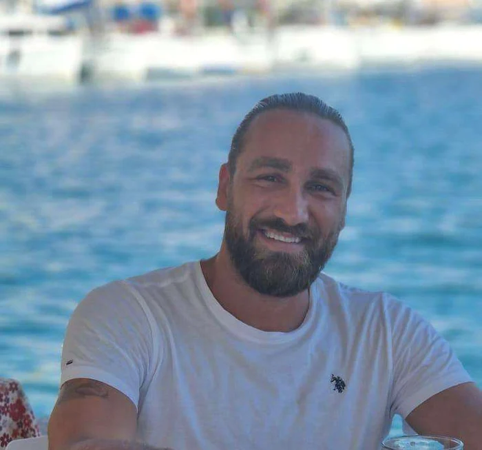 Alex are 31 de ani FOTO arhivă personală