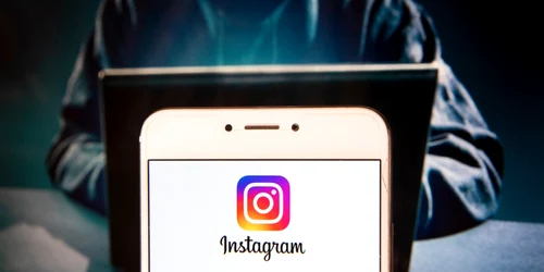 Hacker laptop Instagram FOTO Shutterstock