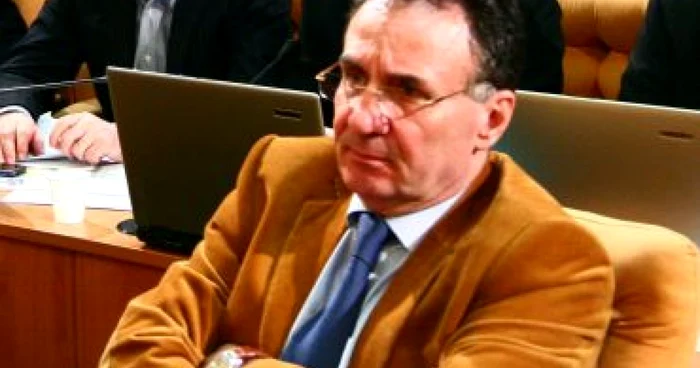 Craiova: Cetăţeanul de onoare Constantin Popeci a demisionat din Consiliul Local