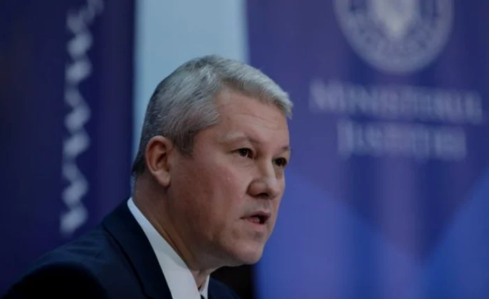 Ministrul Predoiu a fost prezent la prima dezbatere FOTO Gov.ro