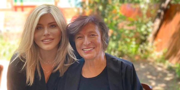 Loredana Groza alături de mama sa FOTO Facebook 