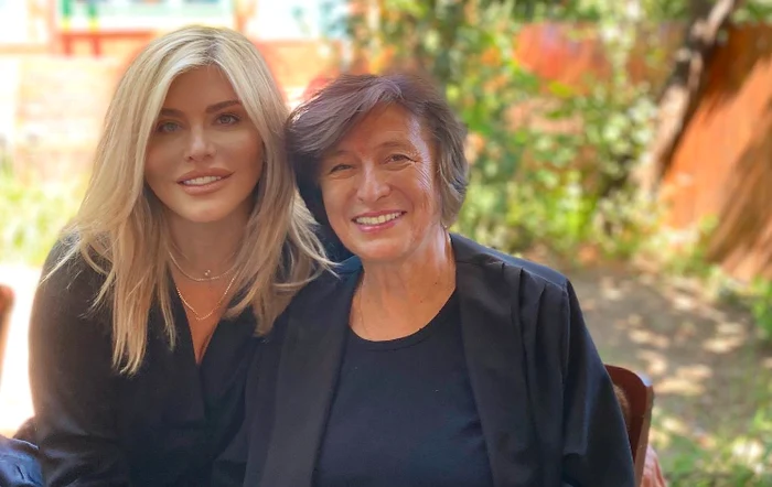 Loredana Groza alături de mama sa FOTO Facebook 