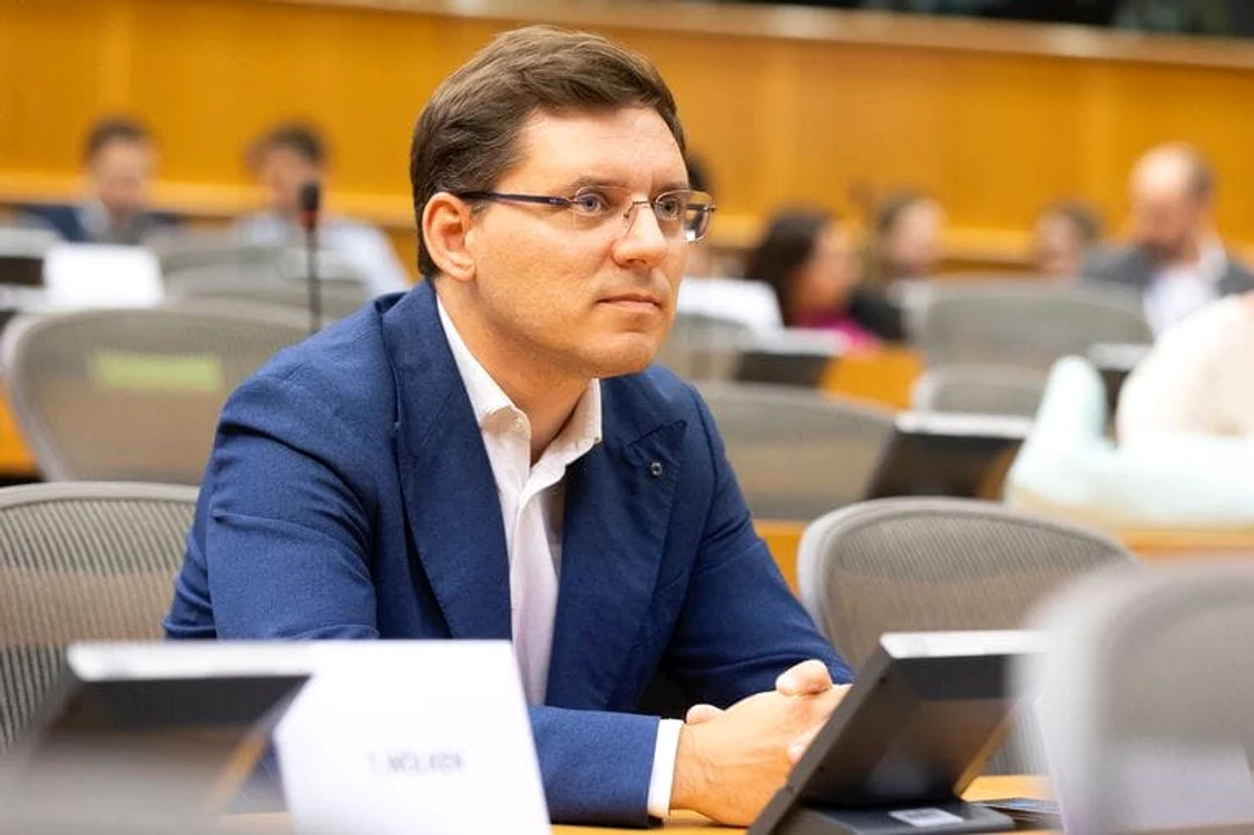 Victor Negrescu, despre rămânerea la șefia PSD a lui Ciolacu/FOTO: Facebook