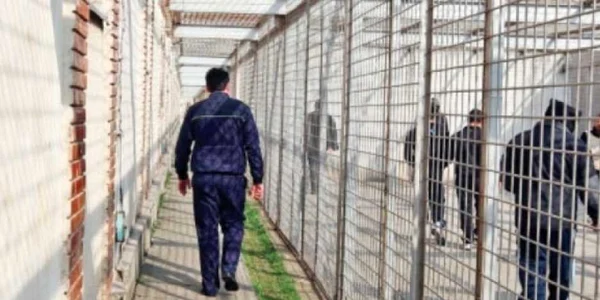 Protest ale angajaţilor din penitenciar Foto