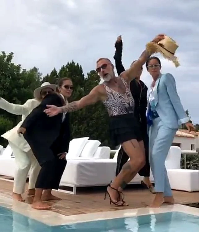 1 gianluca vacchi travesti 4 jpg jpeg