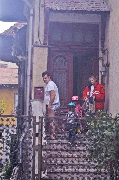 Ionuţ Dolănescu s-a mutat în casa din Strada Caimatei, pe care ar fi trebuit să o transforme în muzeu