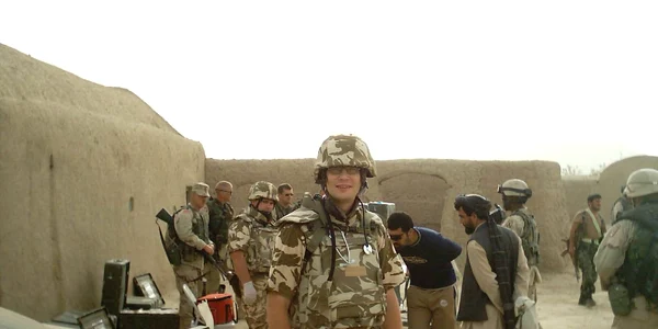 Medicul Bogdan Zamfir a stat şase luni în Afganistan în cadrul unei misiuni militare