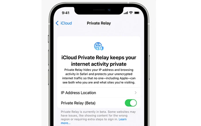 Activare iCloud Private Relay.