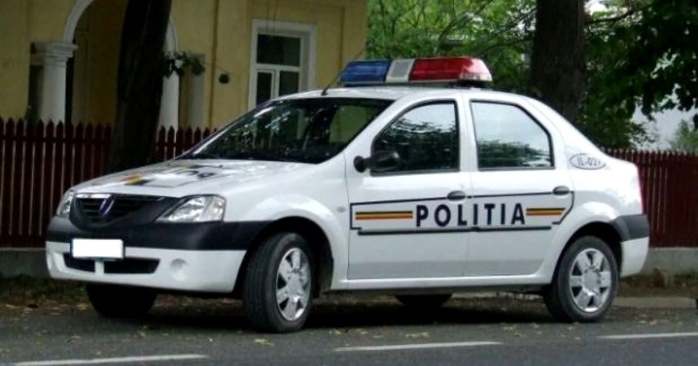 Şoferul teribilist a fost oprit de poliţişti