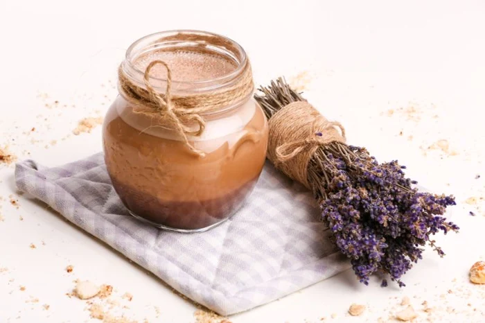 Carmen Negoiţă îşi răsfaţă fanii virtuali cu o nouă reţetă raw vegan