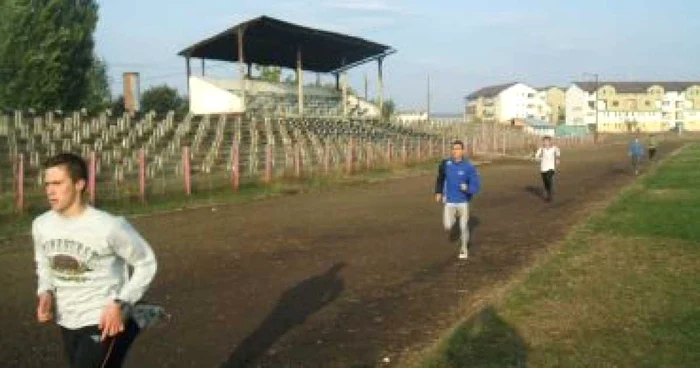 Focşani: Stadionul campionilor Vrancei arată groaznic