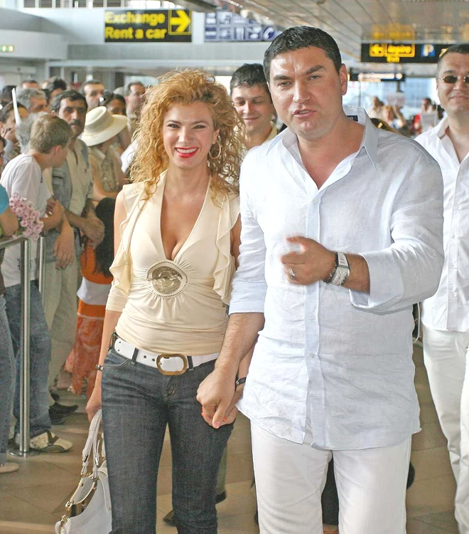 Cu Mihaela s-a însurat în 1988