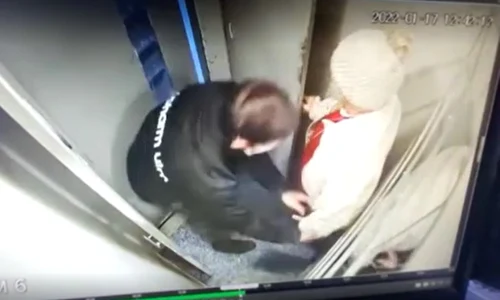 jaf in lift jpg