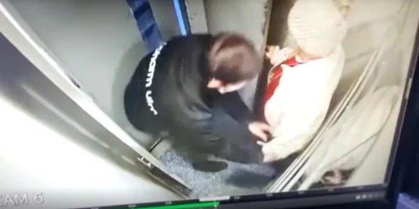 jaf in lift jpg