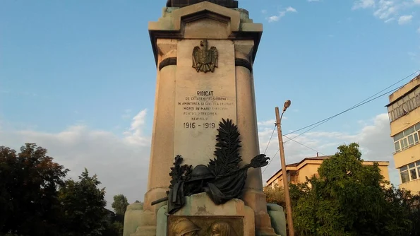 «Monumentele Marelui Război»: Monumentul Eroilor din localitatea Roşiorii de Vede, judeţul Teleorman/ FOTO jpeg