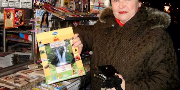 Anca Ciubotariu a cumpărat luni dimineaţă volumul „Apele“
