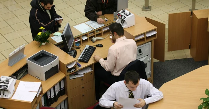 Clienţii cu credite în derulare vor putea să-şi ramburseze anticipat împrumutul fără comision 