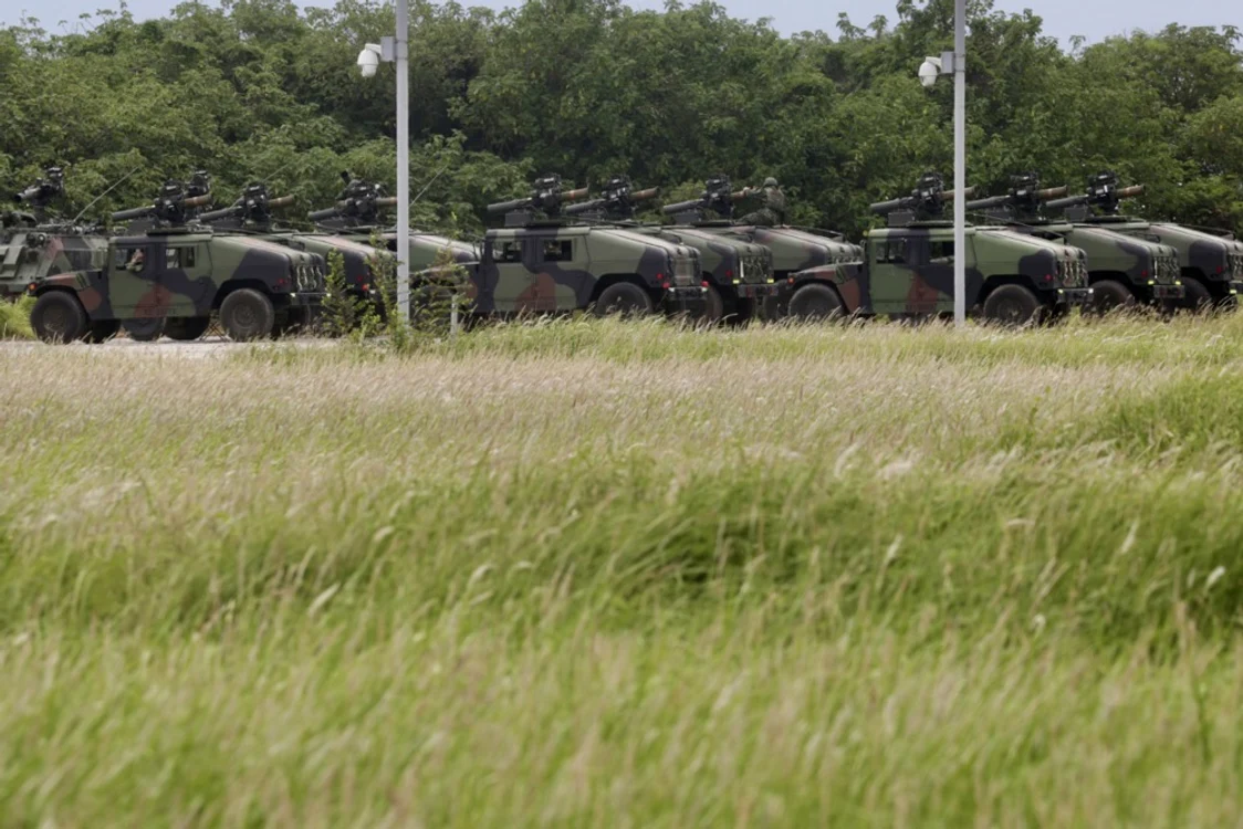 Vehicule militare Humwee FOTO EPA-EFE