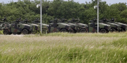 Vehicule militare Humvee FOTO EPA EFE jpg