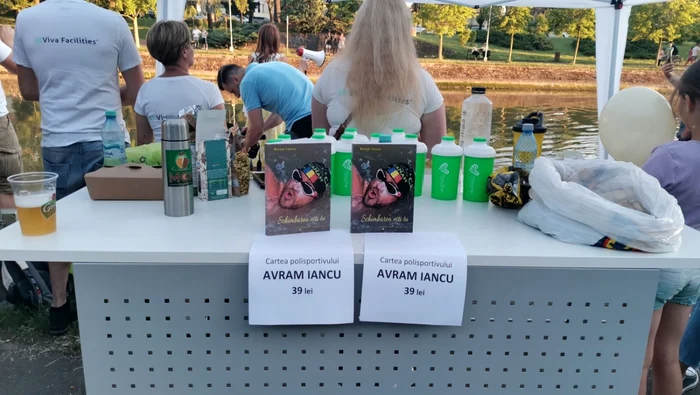 Avram Iancu a înotat 12 ore în Bega FOTO Ş.Both