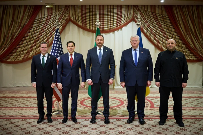 SUA și Ucraina au avut primele discuții privind negocierile de pace, în Arabia Saudită FOTO EPA-EFE
