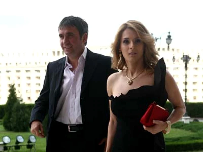 Gică e căsătorit cu marilena de 20 de ani
