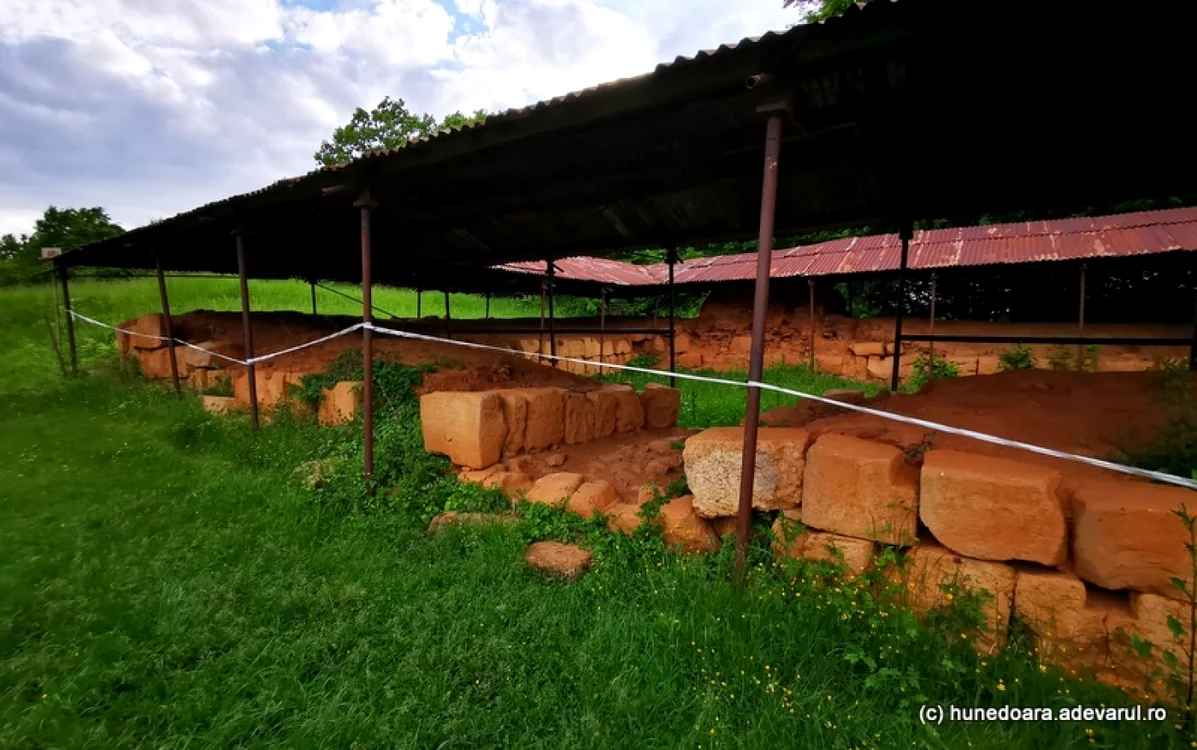 cetatea dacica costesti foto daniel guta adevarul