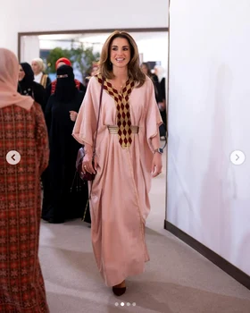 Regina Rania de Ramadan