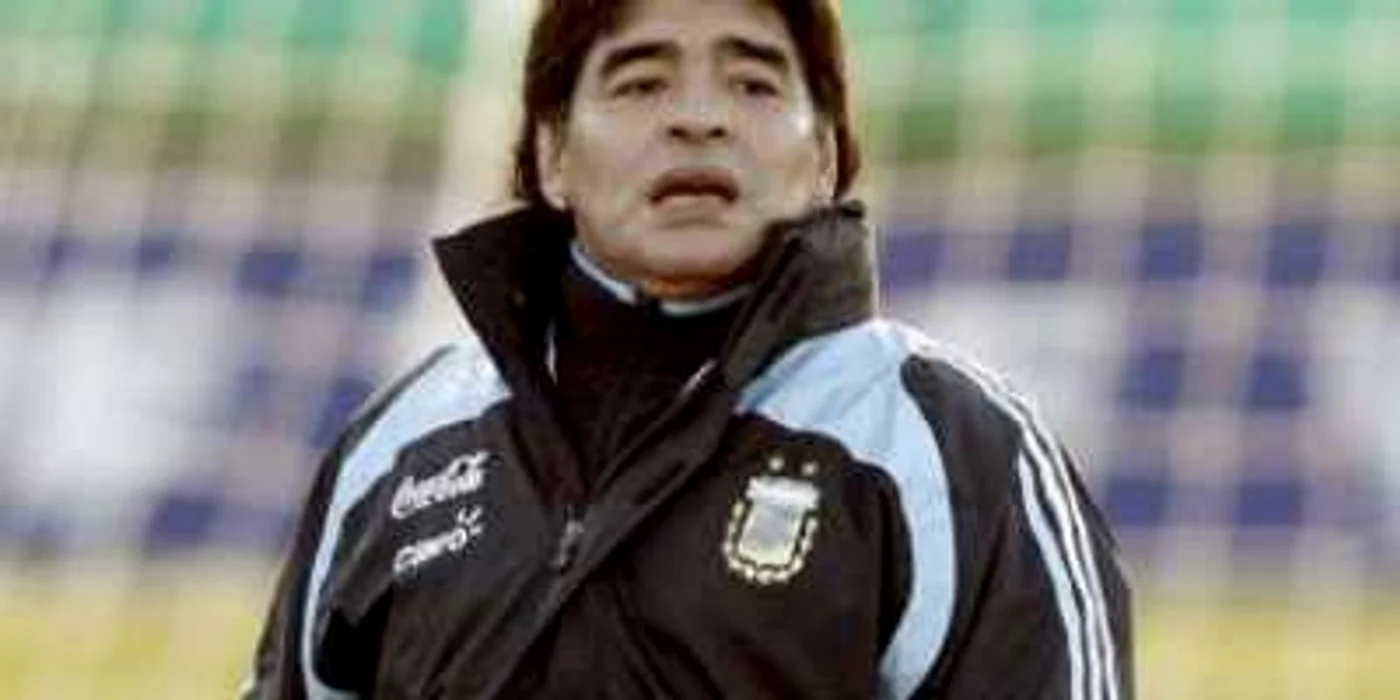 FOTBAL: Maradona cere ajutorul divinităţii pentru a califica Argentina CM