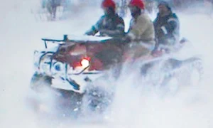 Aproape de miezul nopţii,  copilaşul a ajuns cu autospeciala  la spitalul de pediatrie din Botoşani jpeg