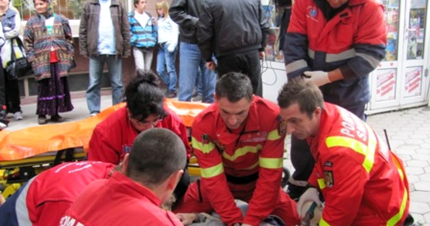 Medicii au încercat în zadar să-l resusciteze. 