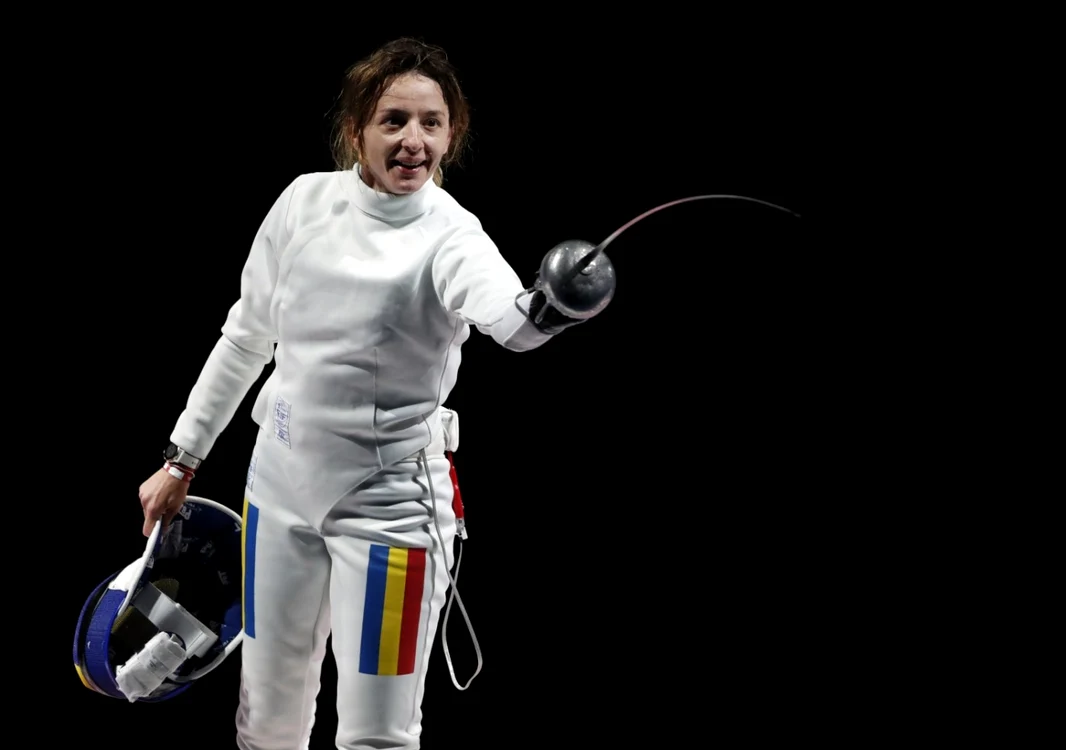 Ana Maria Popescu - sabie - JO Tokyo - 24 iul 2021 / FOTO EPA - EFE