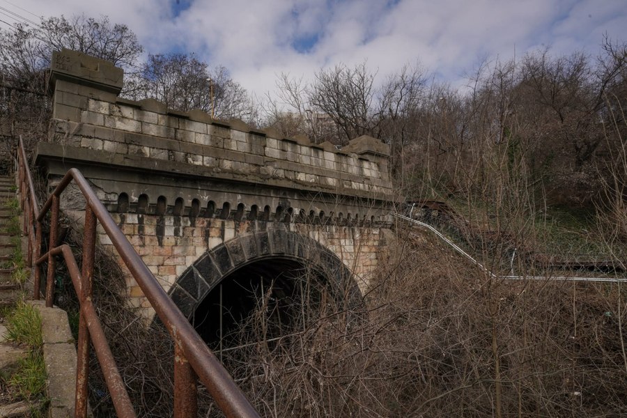 Primul tunel feroviar urban din România va fi reabilitat. Este inclus în Patrimoniul Național