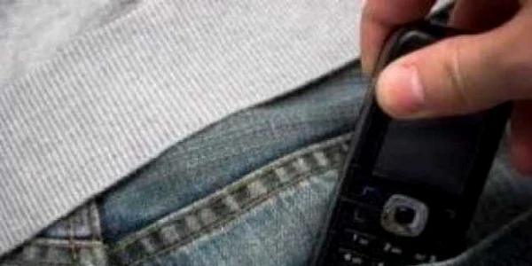 furt telefon mobil Galati