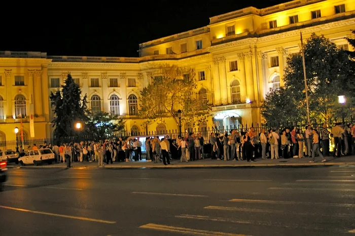 Priveşte arta! Arta te priveşte jpeg
