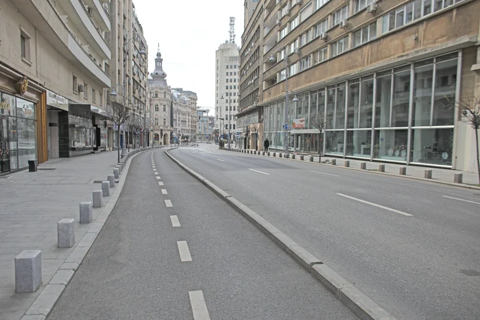 Aceste imagini trebuie să rămână o amintire, distanțarea socială fiind extrem de importantăFoto: Inquam