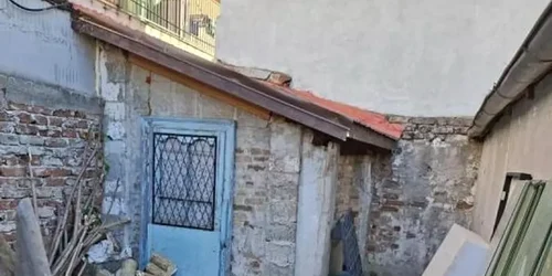 o constructie veche aflata in zona banu manta din bucuresti 1 webp