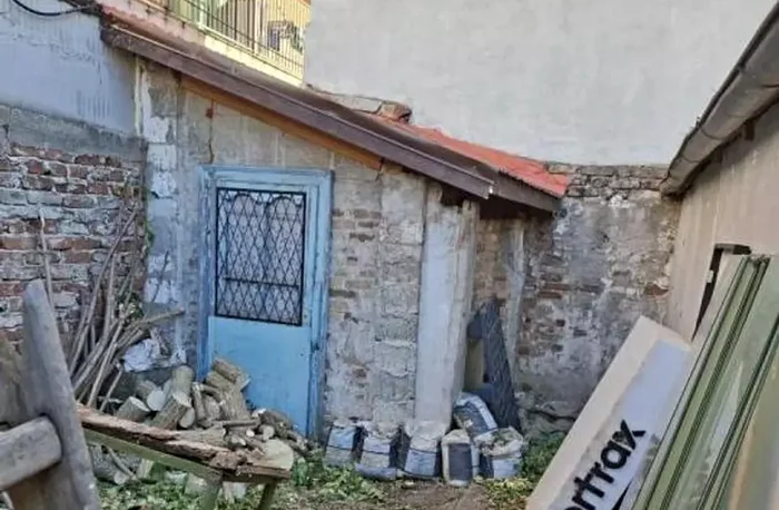 Vechi garaj din Bucureșt FOTO: imobiliare.ro