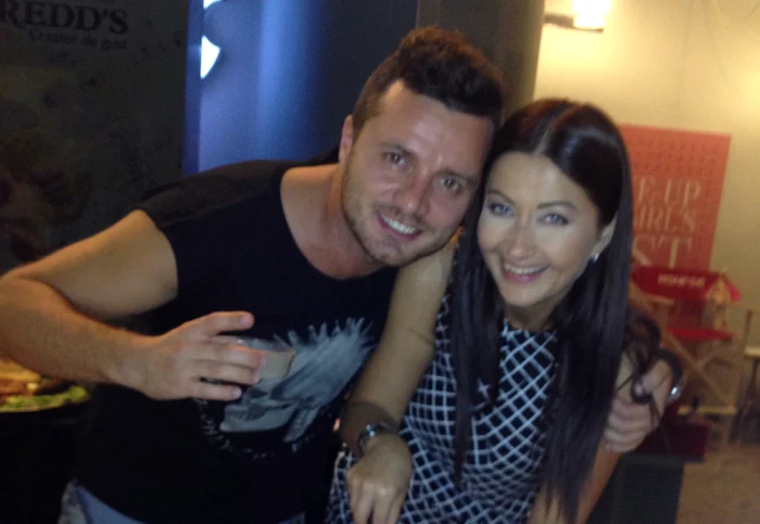 
    Gabriela Cristea și Tavi Clonde se cunună civil joi la Primăria sectorului 4foto: arhiva personală  