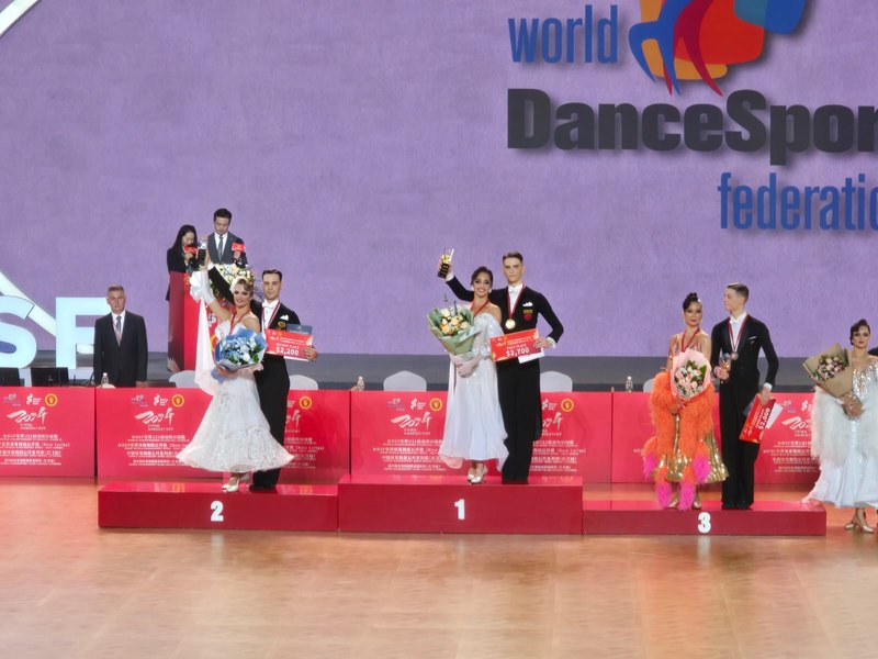 România, campioană și vicecampioană mondială la Dansuri Standard Under 21 FOTO/VIDEO