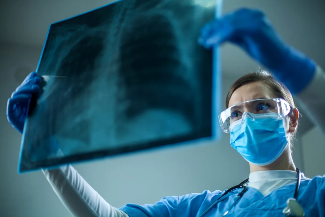 Pacientul are o saturaţie bună şi respiră în mod normal