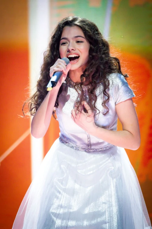 Laura Bretan a fost cea mai votată concurentă în finala Eurovision România 2019, însă juriul a tras-o în jos FOTO TVR/Ioana Hameeda